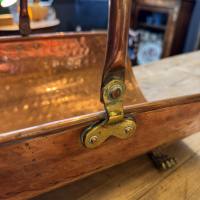 Copper Log basket with hinged handle thumbnail