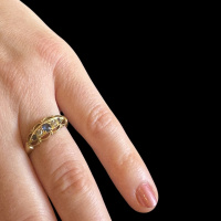 18ct Gold Cornflower Sapphire and Diamond ring, size L thumbnail
