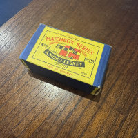 1950âs Matchbox MOKO Lesney No. 23 Berkeley Cavalier Caravan thumbnail