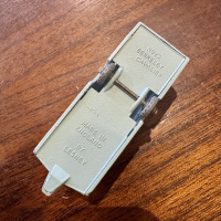 1950âs Matchbox MOKO Lesney No. 23 Berkeley Cavalier Caravan thumbnail