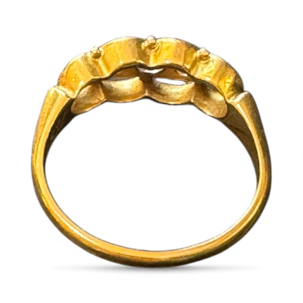 18ct Gold Cornflower Sapphire and Diamond ring, size L