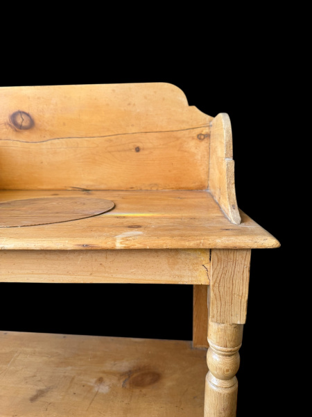 Antique pine washstand with drawer